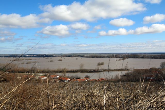 Έρευνες για τον εντοπισμό γυναίκας και τριών παιδιών στον Έβρο