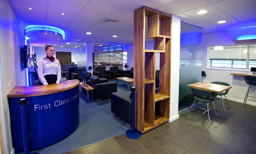 Τι να φορέσετε για να «κερδίσετε» μια αναβάθμιση στην πρώτη θέση;