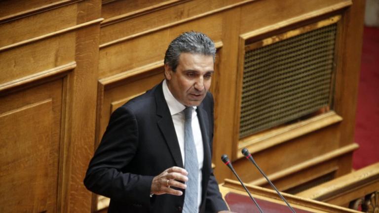 Ομόφωνη πολιτική αποδοκιμασία της Βουλής για τον Φωκά