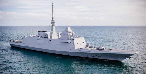 Με δύο φρεγάτες ενισχύει η Γαλλία το ελληνικό πολεμικό ναυτικό