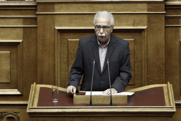 Στη Βουλή το νομοσχέδιο που καταργεί την αξιολόγηση των εκπαιδευτικών