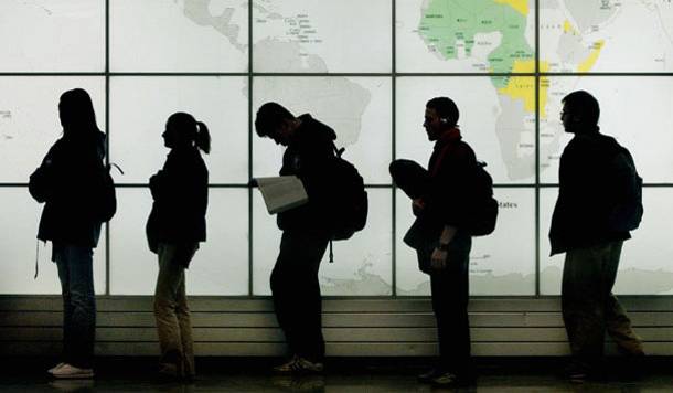 BBC: H Ελλάδα προσπαθεί να ανακόψει το brain drain