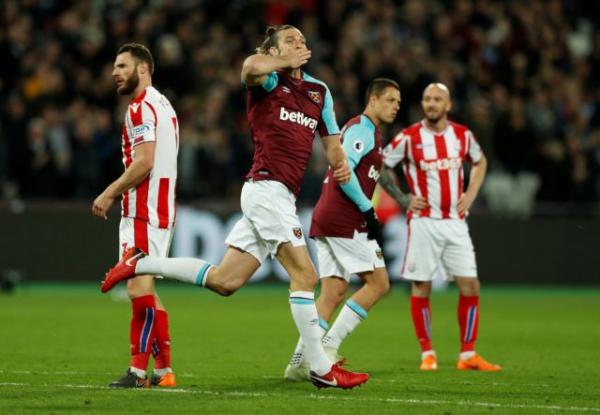 Η Γουέστ Χαμ πήρε… την μπουκιά από το στόμα της Στόουκ στο 90′