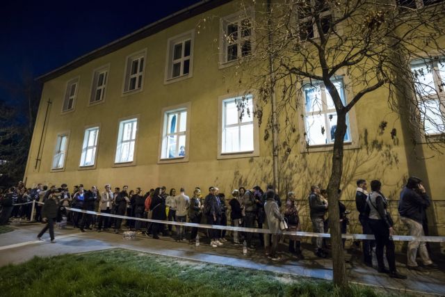 Ουγγαρία: Η μεγάλη προσέλευση καθυστερεί την ανακοίνωση των εκλογικών αποτελεσμάτων