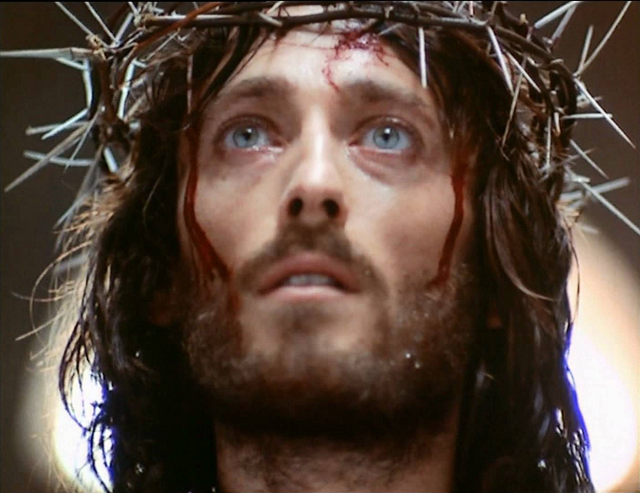 Δάκρυα για τον εσταυρωμένο