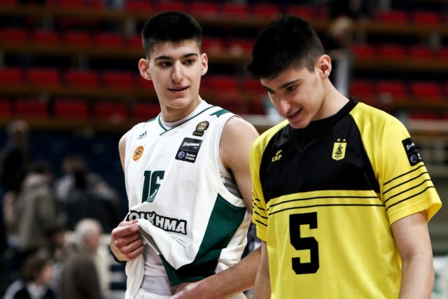 Αντίπαλοι στο ίδιο παρκέ τα δίδυμα αδέρφια Καλαϊτζάκη