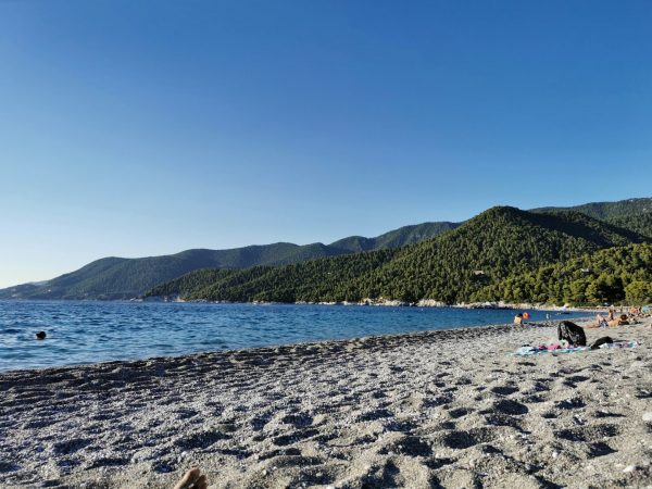 Σκόπελος: Μια υπέροχη πρόταση για δροσιά και χαλάρωση