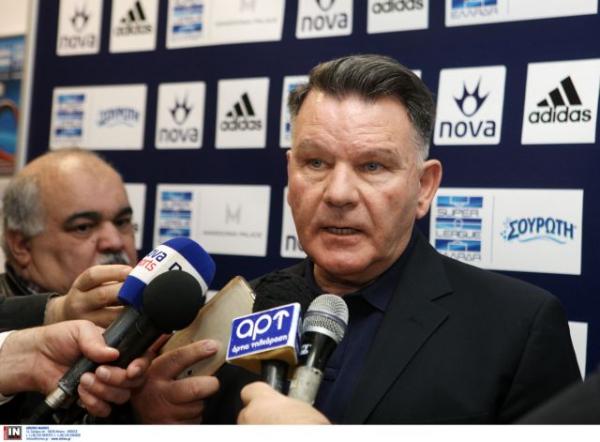 Έξι παραιτήσεις στην ΑΕΛ μετά το λάθος όνομα στη φανέλα [Εικόνα]