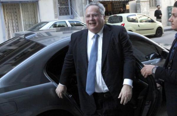 Στην Oχρίδα ο Κοτζιάς, αύριο οι συνομιλίες με Ντιμιτρόφ