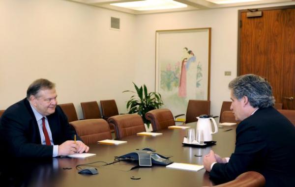 Κουίζ για δυνατούς λύτες: Προσλήψεις ημετέρων και διορισμοί σε πολλαπλές θέσεις