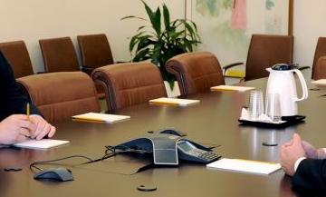 Κουίζ για δυνατούς λύτες: Προσλήψεις ημετέρων και διορισμοί σε πολλαπλές θέσεις