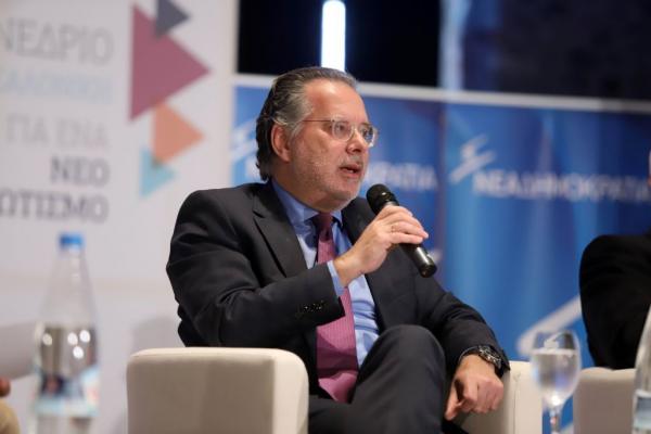 Κουμουτσάκος: Αναγκαία η πυραυλική επίθεση στην Συρία