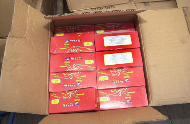 Πάτρα: Συνελήφθη 52χρονη για κατοχή κροτίδων