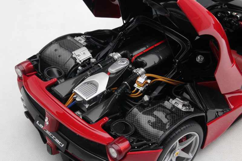 Με plug-in υβριδικό V8 κινητήρα το πρώτο SUV της Ferrari