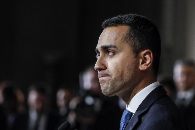 Πέντε Αστέρια: Κυβέρνηση μόνο με τη Λέγκα ή την κεντροαριστερά