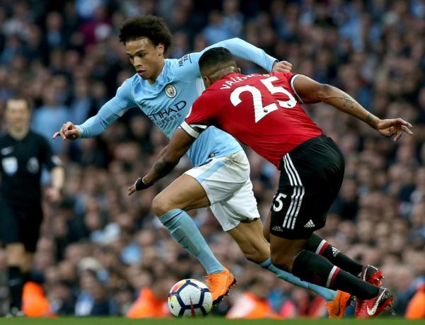 Στοιχημάτισε τη γυναίκα του υπέρ της Σίτι και την έχασε