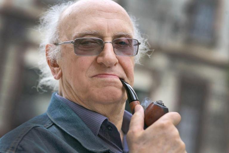 Ο Πέτρος Μάρκαρης παρουσιάζει τα «Σεμινάρια φονικής γραφής»