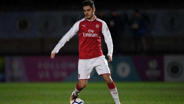 Βασικός ο Μαυροπάνος στο ντέρμπι με την Μάντσεστερ Γιουνάιτεντ (εικόνα)