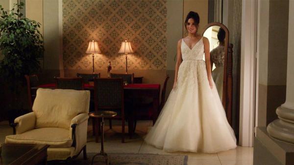 Όσα γνωρίζουμε μέχρι στιγμής για το νυφικό της Μέγκαν Μάρκλ