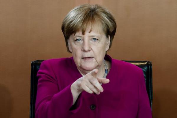 Την συμμετοχή υπουργών Οικονομίας στο Ecofin προτείνει η Μέρκελ