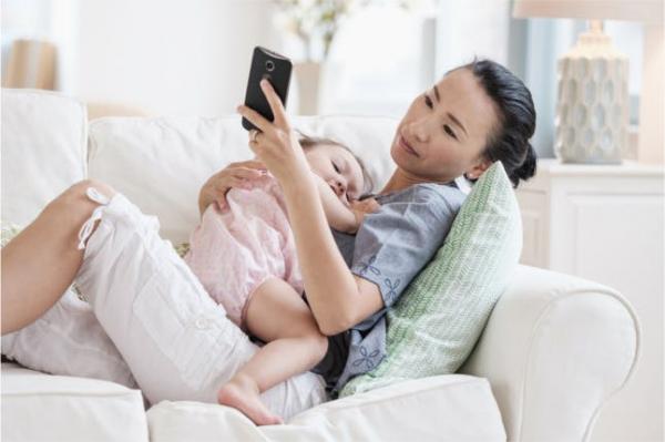 Πράγματα που οι μητέρες πρέπει να αποφύγουν στα social media