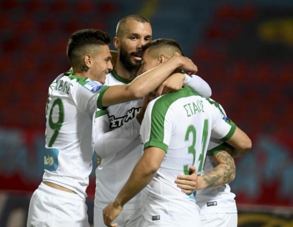 Μια παρέα που αντιστέκεται