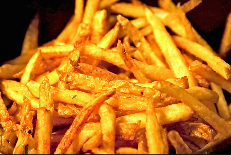 Πράσινες τηγανιτές πατάτες