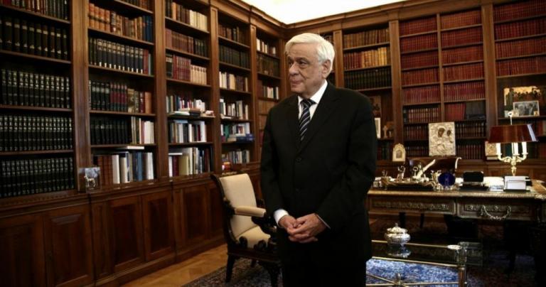 Όταν ζυγώνει η νύχτα στο Προεδρικό Μέγαρο