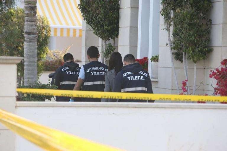 Δολοφονία στην Κύπρο: Βρέθηκε ματωμένη πιτζάμα