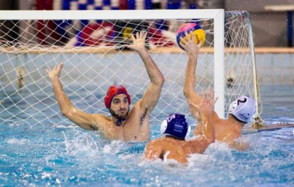 Πόλο: Ο Εθνικός νίκησε τον Πανιώνιο και μπήκε στα πλέι οφ