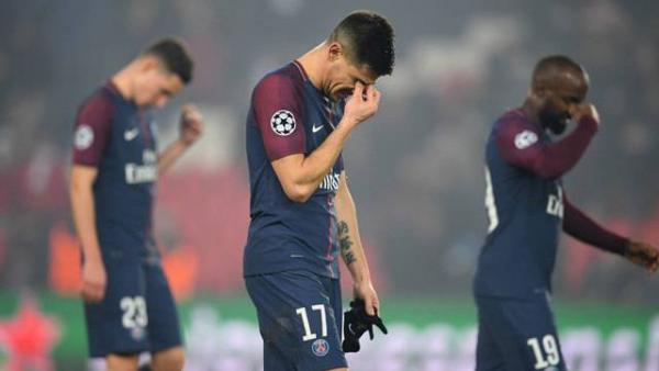 Απειλείται ακόμα και με ευρωπαϊκό αποκλεισμό η Παρί