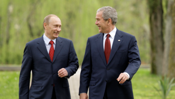Η «εξομολόγηση» του Τζόρτζ Μπους για τον Πούτιν