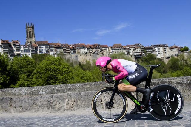 Οι αγώνες ποδηλασίας κάνουν… στάση στην Ελβετία
