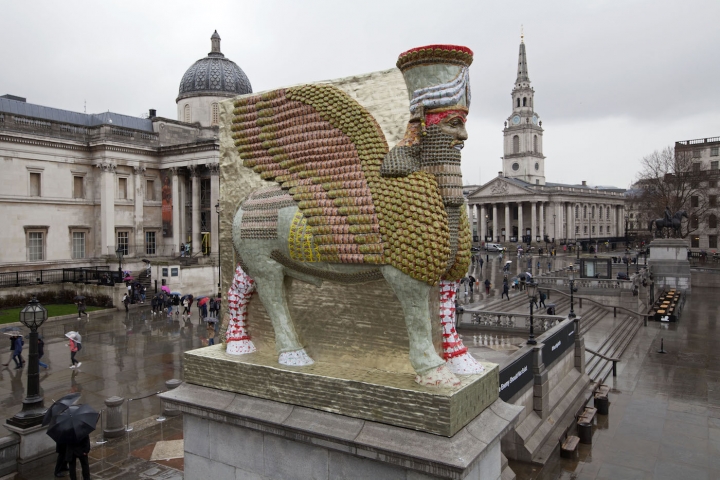 Ένα «αόρατος εχθρός» στην πλατεία Τραφάλγκαρ του Λονδίνου