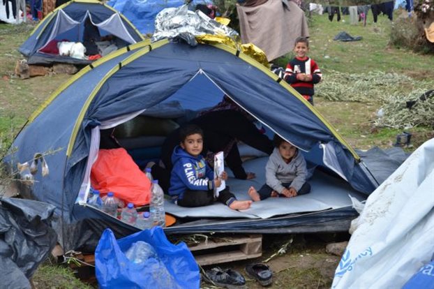 Ελευθέρας αλλά με «κόφτη» η κυκλοφορία των προσφύγων στην Ελλάδα