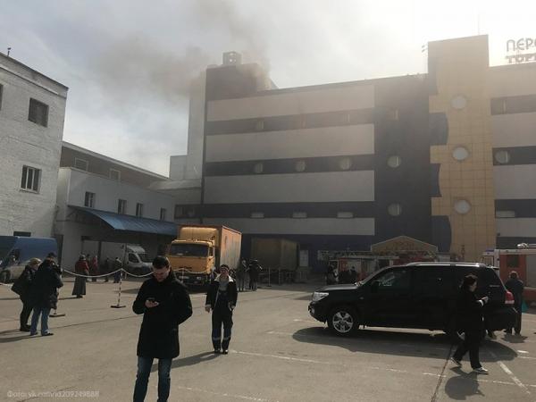 Ρωσία: Τουλάχιστον ένας νεκρός από πυρκαγιά σε εμπορικό κέντρο [Εικόνες & Βίντεο]