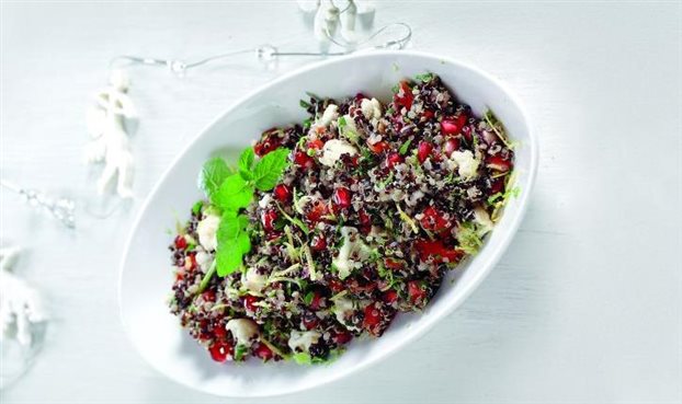 Σαλάτα με κινόα, κουνουπίδι και ρόδι