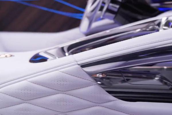 Άρωμα περιπέτειας στην νέα άφιξη των Mercedes-Maybach