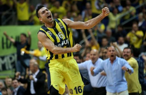 Η Φενέρμπαχτσε νίκησε 82-73 την Μπασκόνια και έκανε το 1-0