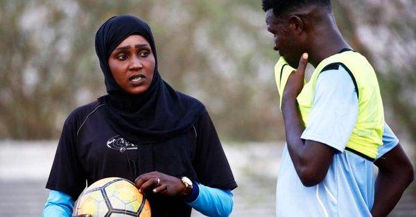 Η πρώτη γυναίκα προπονήτρια ανδρικής ομάδας στον αραβικό κόσμο