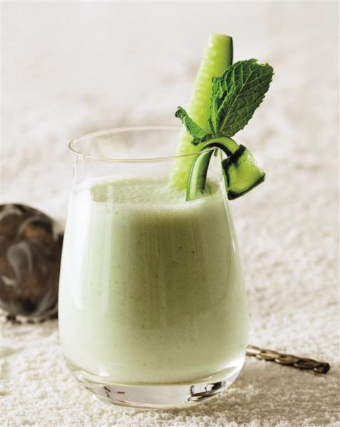 Κρύα σούπα με αγγούρι και γιαούρτι