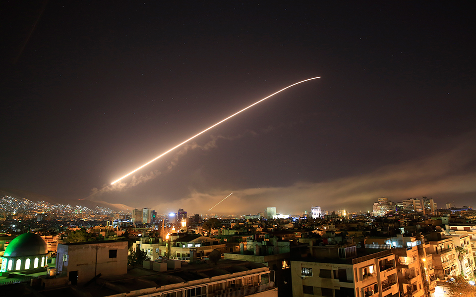 Το Ισραήλ θεωρεί δικαιολογημένα τα πλήγματα της Δύσης κατά της Συρίας