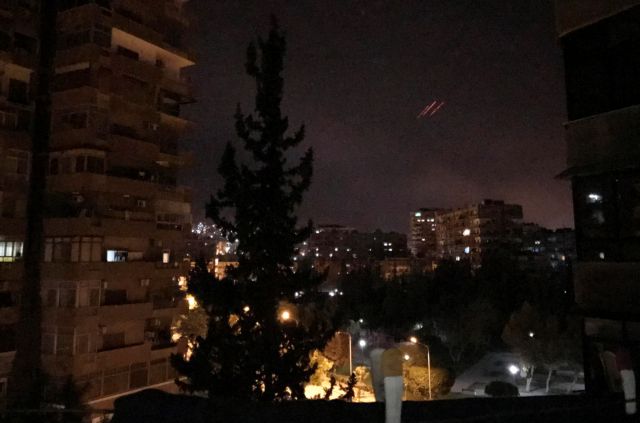 Τρεις στόχους στα περίχωρα της Δαμασκού έπληξε η δυτική επίθεση
