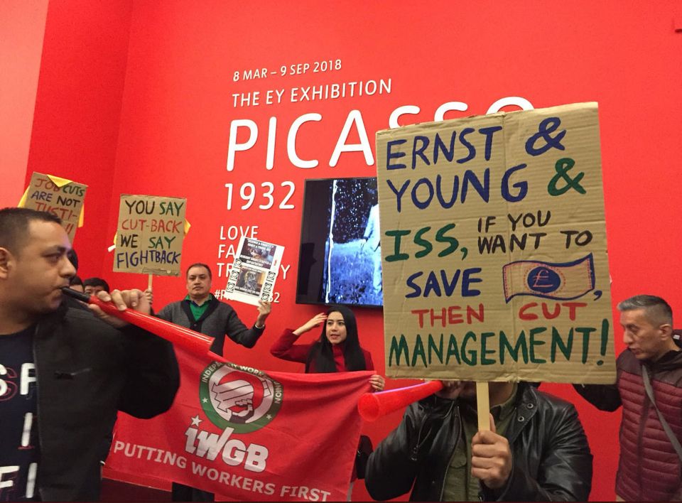 Διαμαρτυρία εργαζομένων σε έκθεση του Πικάσο