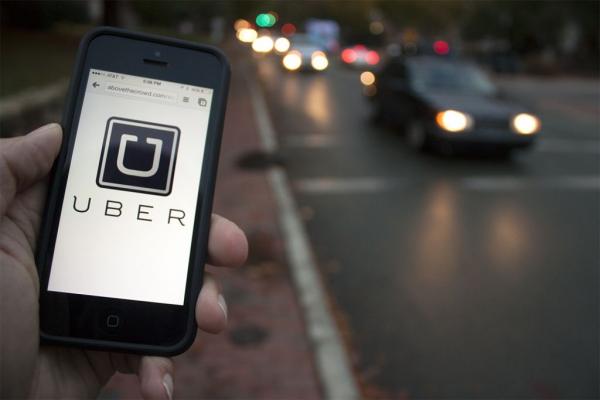 Η Uber αναστέλλει την υπηρεσία UberX στην Αθήνα