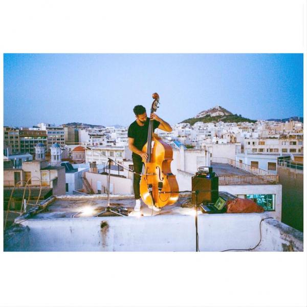 Rooftop Stories από τον Πέτρο Κλαμπάνη