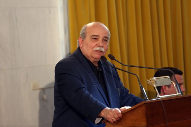 Βούτσης: Έχει συμφέρον η Ελλάδα από την επίλυση του Σκοπιανού