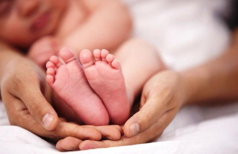 Από 8 έως 12 μήνες οι διαδικασίες για αναδοχή και υιοθεσία