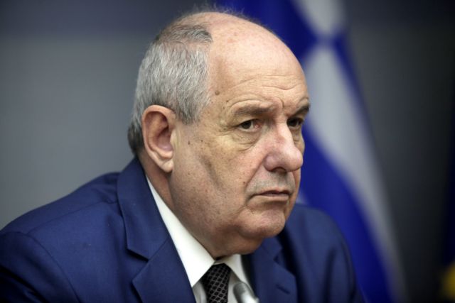 Περιπέτεια στον αέρα για τον Τέρενς Κουίκ