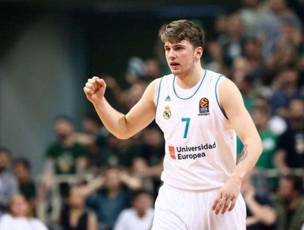 Στο ΟΑΚΑ για τον Ντόντσιτς γενικοί διευθυντές ομάδων του ΝΒΑ